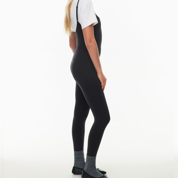 Aritzia Wilfred color Black Freestyle Jumpsuit - Picture 6 of 7